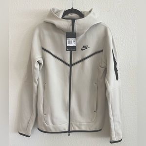 NWT Nike Men's hoodie jacket